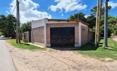 Excelente casa y Lote en esquina de avenida
