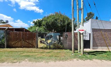 Excelente casa y Lote en esquina de avenida