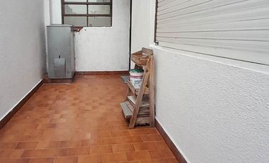 Villa Ballester-DEPTO 3 AMB. CON PATIO-Centro