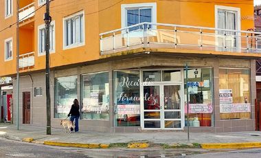 EXCELENTE LOCAL DE 120 m2 MAS GALPON EN MAR DE AJO NORTE