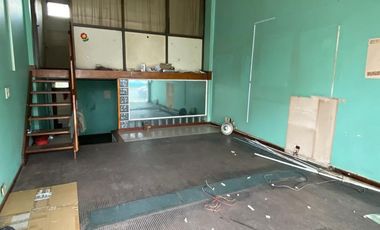 Local Av Roca 900