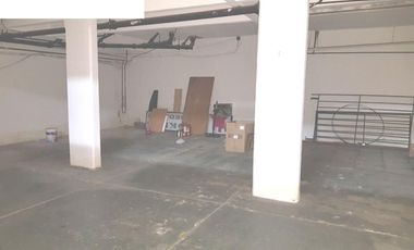 AVDA LA PLATA 1100 LOCAL CON RENTA PARQUE CHACABUCO