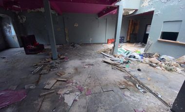 Local en primer piso de 250m2