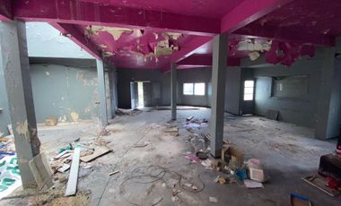 Local en primer piso de 250m2
