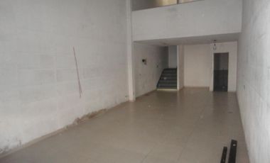 EXCELENTE LOCAL 150 M2 TOTALES EN PLENO FOCO COMERCIAL (el p