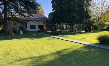 Hermosa Casa Quinta en Glew, a metros de Cap. Olivera