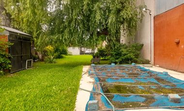 Benavidez, Casa con parque, pileta, quincho