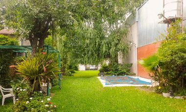 Benavidez, Casa con parque, pileta, quincho