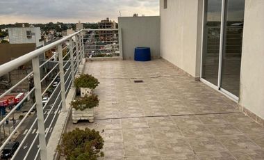 Departamento 3 amb. al frente con balcón
