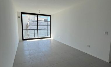 Departamento 2 amb. con cochera y baulera