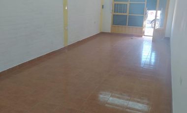 Local Comercial A Metro De Plaza De Villa Krause