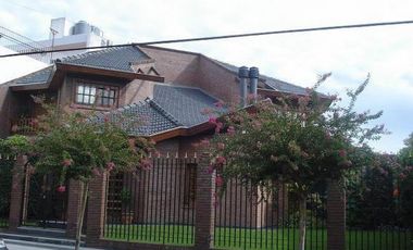 Chalet 5 Amb. y Dependencias