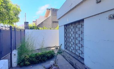 HERMOSA CASA DE 3 AMB CON COCHERA Y AMPLIO LOTE