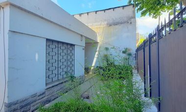 HERMOSA CASA DE 3 AMB CON COCHERA Y AMPLIO LOTE