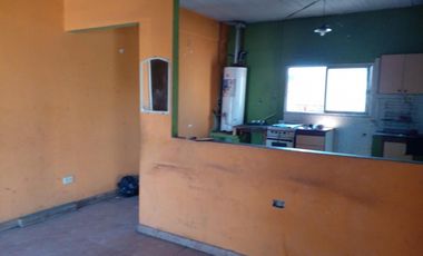 LOCALES EN VENTA CON CASA Y DEPTO