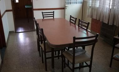 CASA EN ESQUINA
