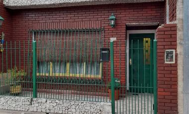 CASA TIPO PH AL FRENTE