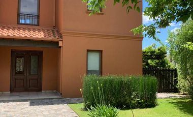 Casa en venta o Alquiler, HSM - Los Eucaliptus