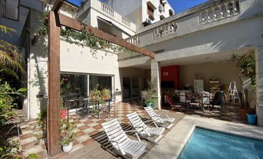 Chalet de 5 ambientes con parque soñado