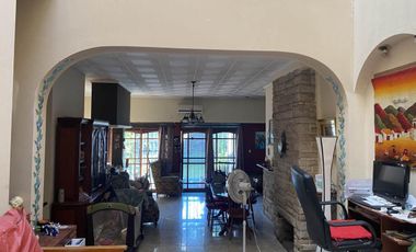 CASA SOBRE LOTE PROPIO CENTRO DE BALLESTER