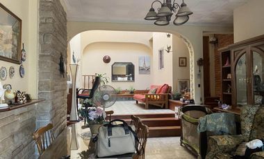 CASA SOBRE LOTE PROPIO CENTRO DE BALLESTER