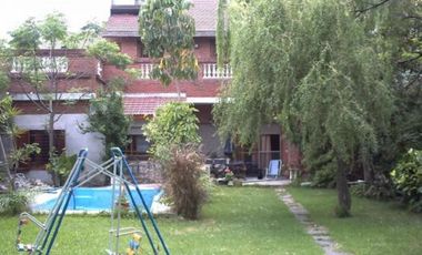 CASA SOBRE LOTE PROPIO CENTRO DE BALLESTER