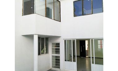 Se vende casa céntrica en Fracc Real de Medinas, Pachuca Hidalgo
