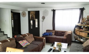 Se vende casa céntrica en Fracc Real de Medinas, Pachuca Hidalgo