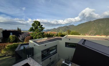 Venta de magnífica casa en La Calera – Conjunto Casa de Campo