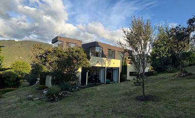 Venta de magnífica casa en La Calera – Conjunto Casa de Campo