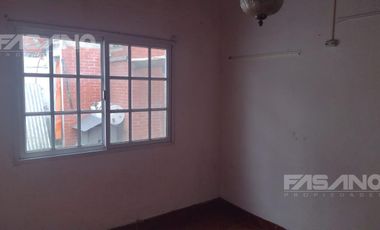 PH 3 AMB. 135M2- GARAGE-PATIO- JOSE LEON SUAREZ.