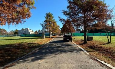 Lote interno con escritura en Barrio Privado Brujas, Pilar