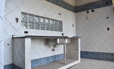 Edificio en block en Wilde