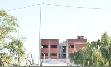 Edificio en block en Wilde