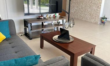 | Preciosa casa residencial amueblada, en renta. |