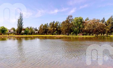 VENTA CASA DE 3 DORMITORIOS EN MIRALAGOS