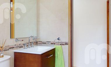 VENTA CASA DE 3 DORMITORIOS EN MIRALAGOS