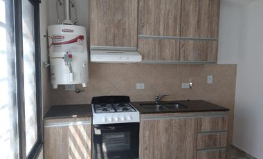 Casa duplex venta - Tolosa 2 dormitorios