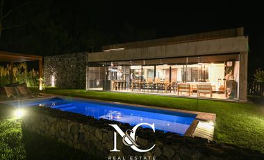 Casa en venta en Costa Esmeralda con gas y piscina