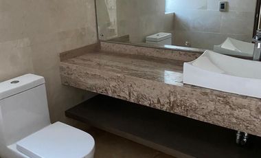 CASA EN RENTA EN CLUB Y DENTRO DEL CAMPO DE GOLF ALTOZANO, MORELIA