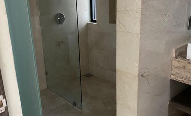 CASA EN RENTA EN CLUB Y DENTRO DEL CAMPO DE GOLF ALTOZANO, MORELIA