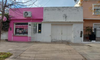 Casa + Local en venta