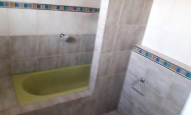 Pinedo 1300, Bernal Oeste ¡Casa en venta!