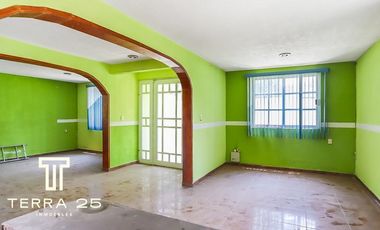 CASA EN RENTA EN LOMAS DE TULTEPEC