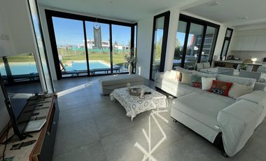 Casa en  venta en Terralagos Canning