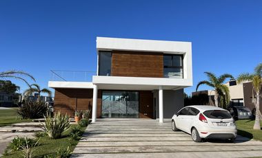 Casa en  venta en Terralagos Canning
