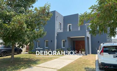 Casa en Venta - El Canton- Escobar-Zona Norte-Maschwitz-5 ambientes