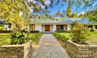 Casa en alquiler en Boating  - San Isidro -