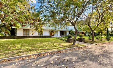 Casa en alquiler en Boating  - San Isidro -