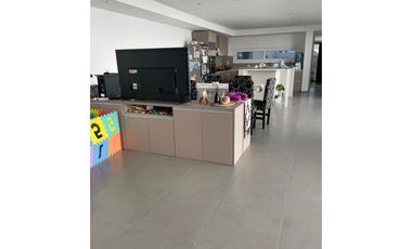 Hermosa casa ubicada en calle Lalinde al 400 - San Miguel del Monte
